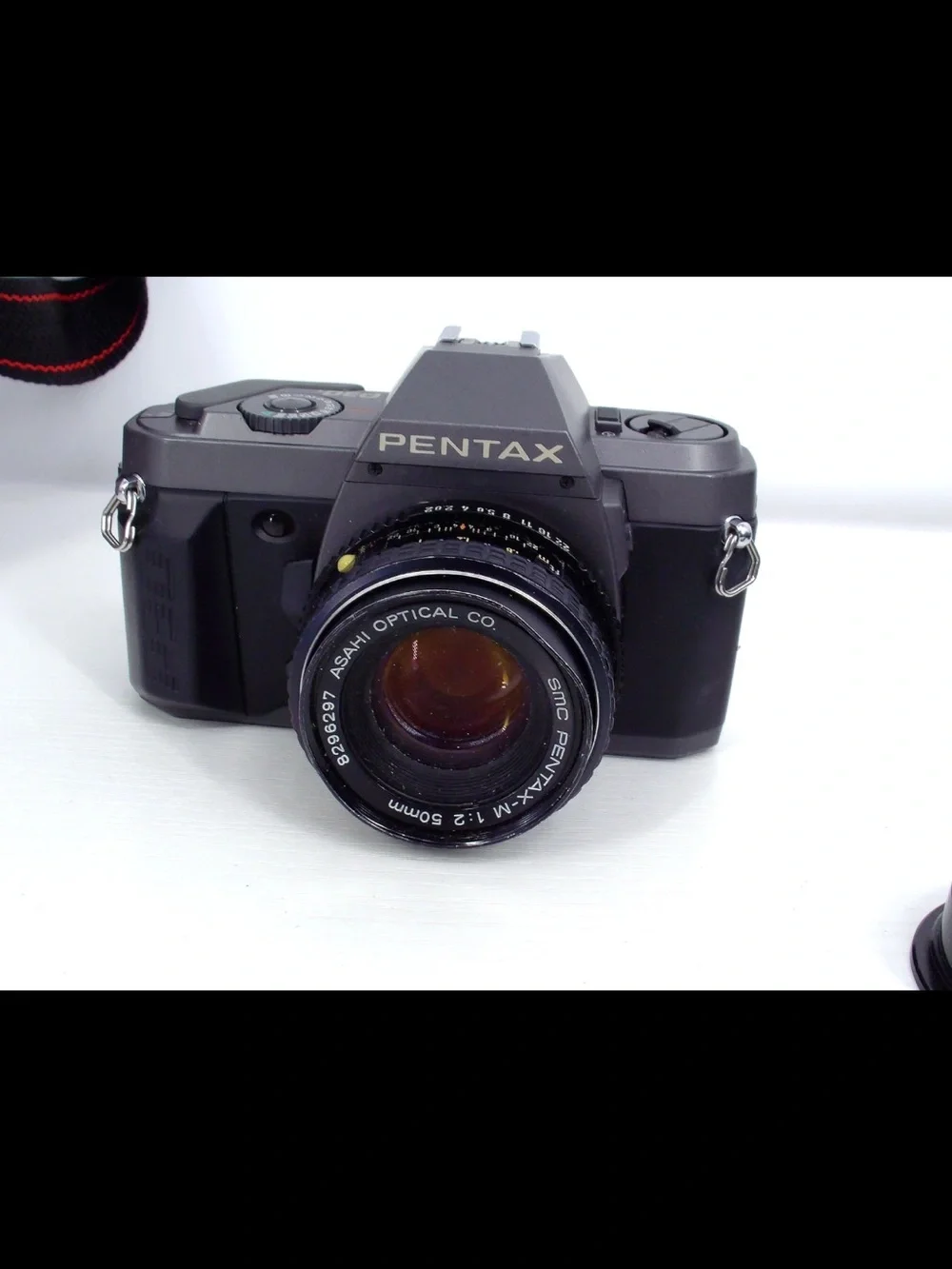 Pentax P30T 1980s Camera with an SMC Pentax-A 50mm+Flash+2lens+Case WORKING